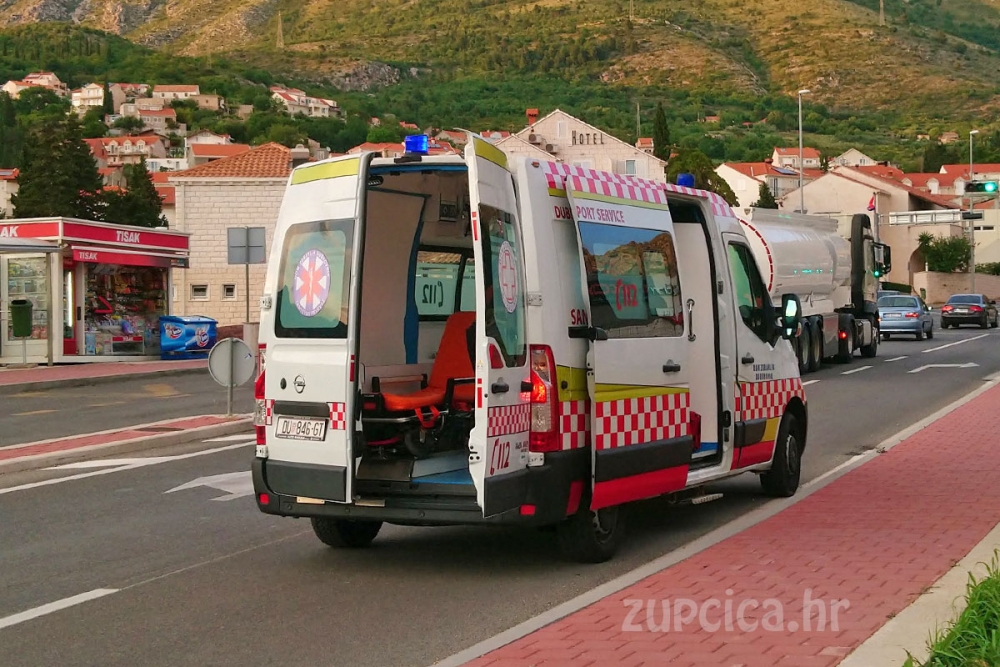 Tjedno izvje&scaron;će za promet; U četiri prometne nesreće tri osobe teže, a jedna lak&scaron;e ozlijeđena