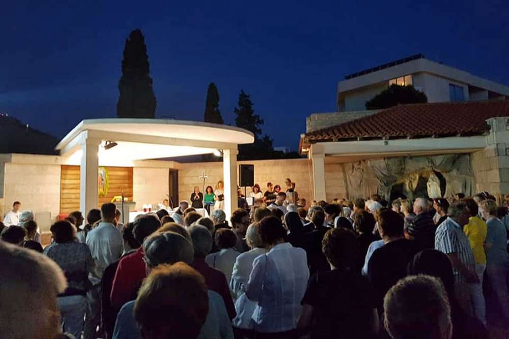 Duhovna priprava ususret proslavi Male Gospe u sveti&scaron;tu Gospe od Milosrđa počinje 30. kolovoza