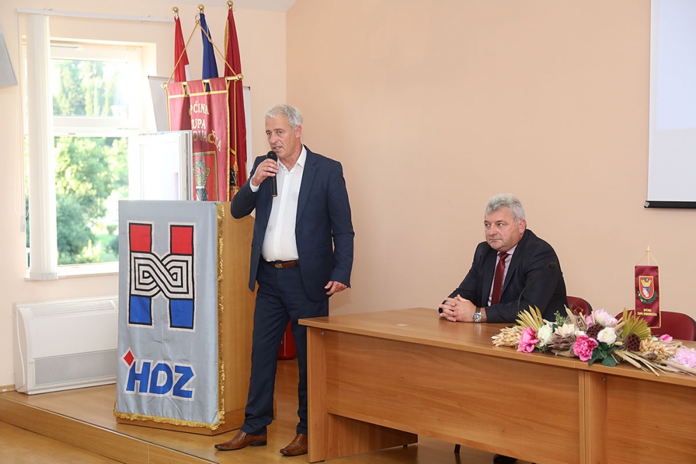 Općinski odbor HDZ-a; &quot;Stabilna vertikala vlasti od općine i županije do Vlade RH, garancija su uspjeha&quot;