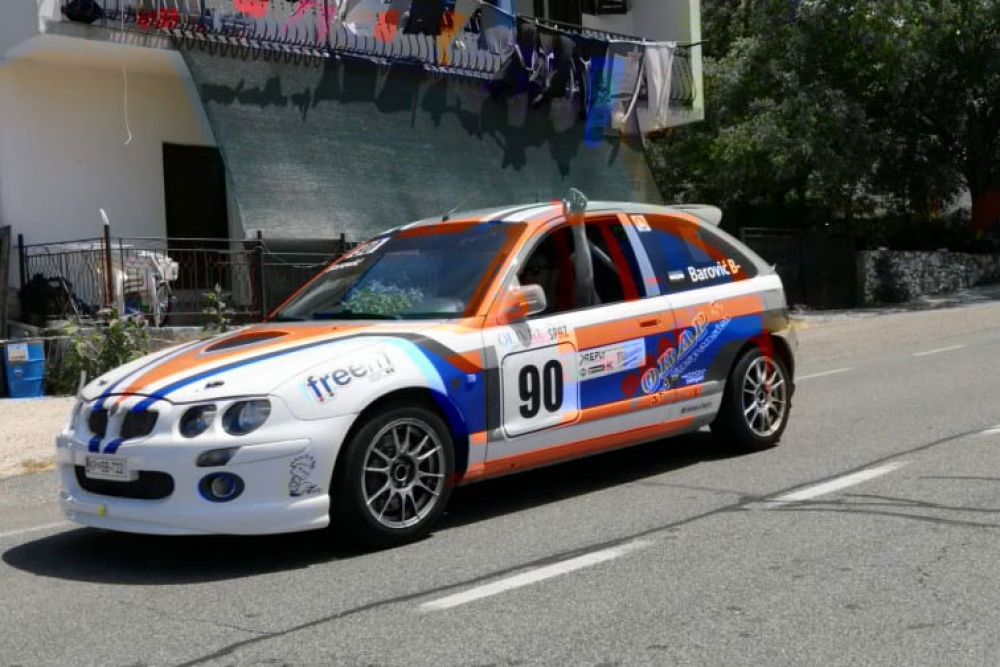 Puno problema na stazi Kotor - Trojica, utrku zavr&scaron;ila tri od pet vozača AK Župa dubrovačka