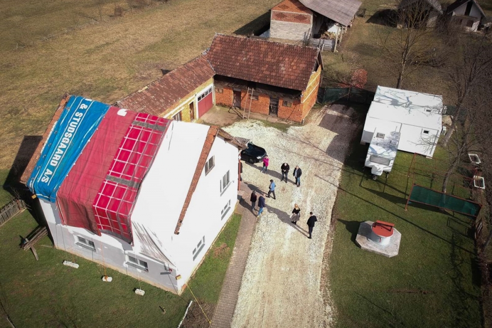 Stožeru za obnovu od potresa predana četiri stambena kontejnera iz donacije Dubrovačko-neretvanske županije