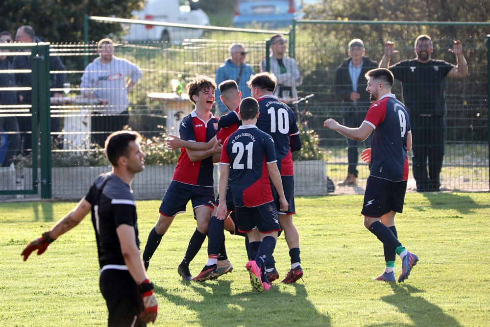 Na Taranteli &scaron;est golova u mreži gostiju; Župa dubrovačka nadigrala Jadrana iz Smokvice