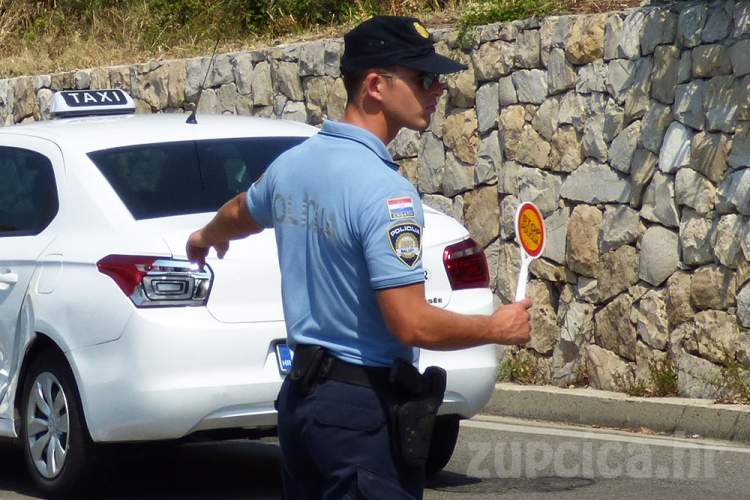 U proteklom tjednu 12 prometnih nesreća, tri osobe teže, a dvije lak&scaron;e ozlijeđene