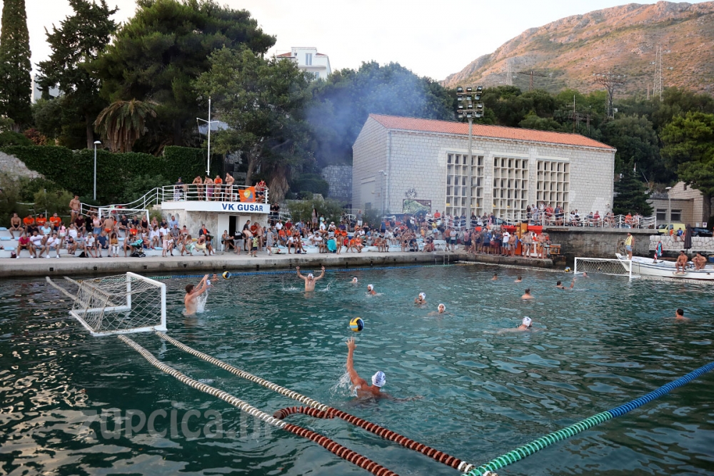 Divlja liga u novom sustavu, osam najboljih u dvije skupine koje se igraju u subotu u Mlinima