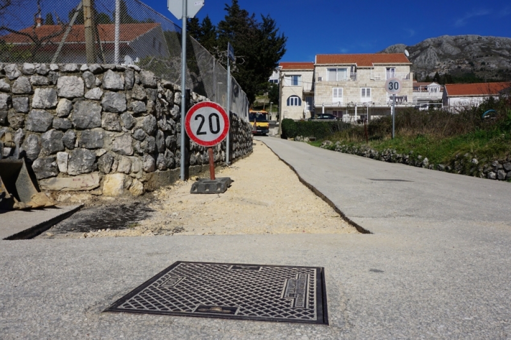 Radovi na Putu za Petraču; Vodovod zamijenio stare azbestno-cementne cijevi novim od nodularnog lijeva