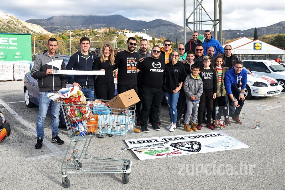 Akcija Mazda Teama; Za obitelj Laco prikupljena puna dva auta potrep&scaron;tina i 27.370,00 kuna