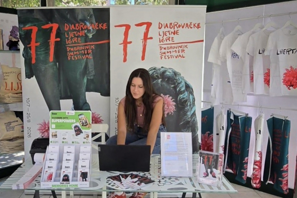 Ljetne igre &scaron;ire prodaju: Otvara se festivalska pop-up butiga u Vukovarskoj i &scaron;tand u Uvali Lapad
