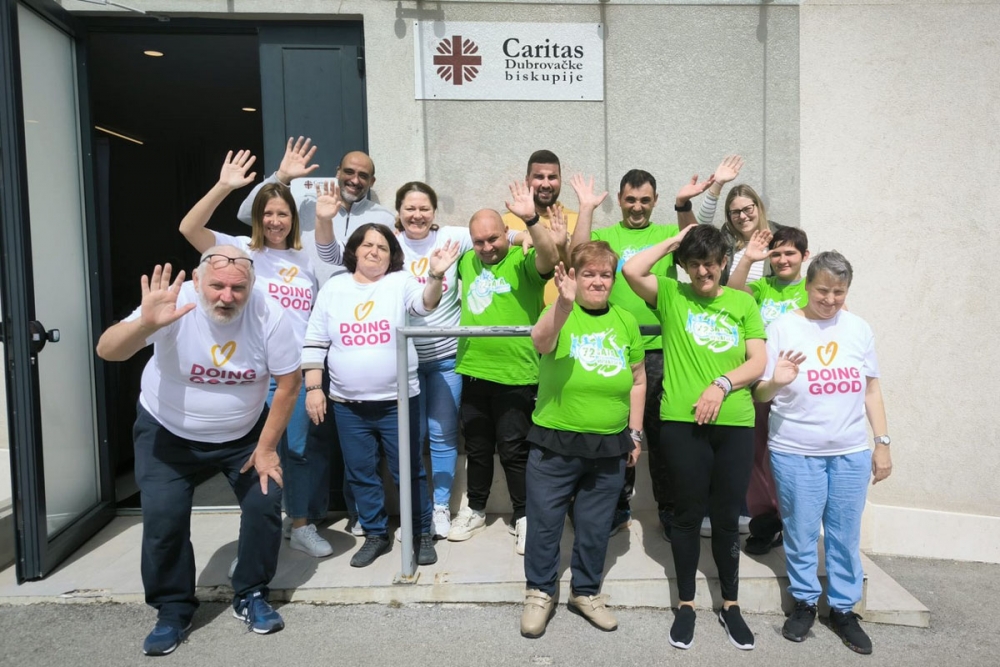 Svjetski dan činjenja dobrih djela; Djelatnici i volonteri Caritasa sa &scaron;tićenicima Centra Josipovac