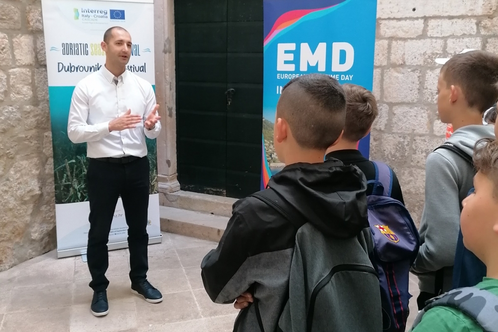 Projekt CASCADE: Predstavnici županije organizirali interaktivno vođenje za učenike