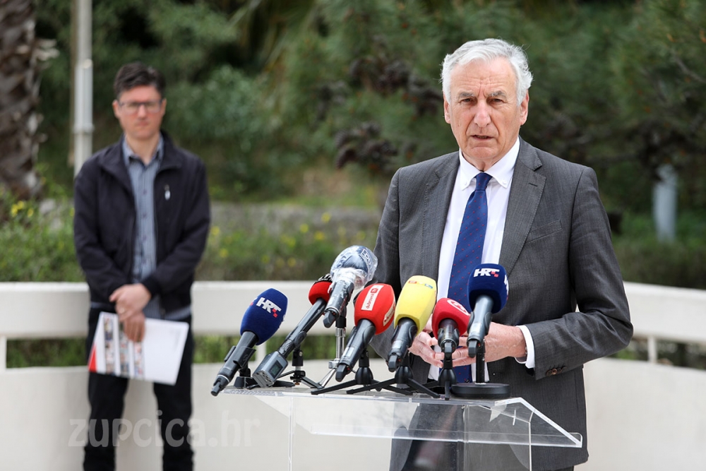 Četvrti dan nema novozaraženih jo&scaron; dvije osobe izliječene, intubirani pacijent i dalje u te&scaron;kom stanju