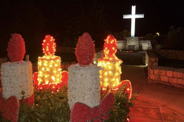 Advent u Mandaljeni ovu subotu: Paljenje treće adventske svijeće, predavanje prof. povijesti Nik&scaron;e Grbića