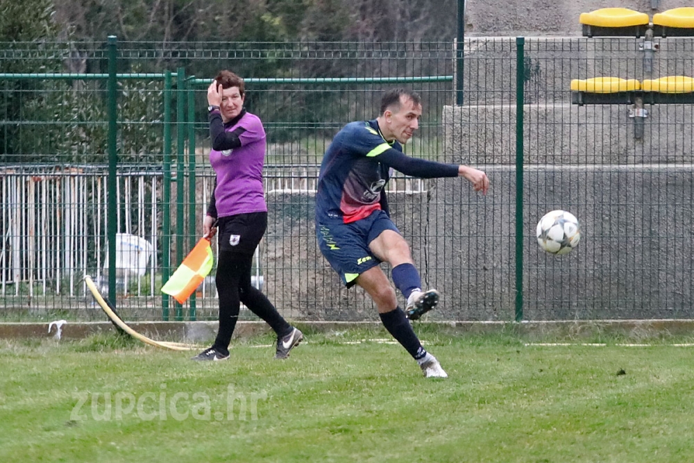 Počinje proljetni dio 1. Županijske nogometne lige. - Na Taranteli gostuje Sokol iz Dubravke