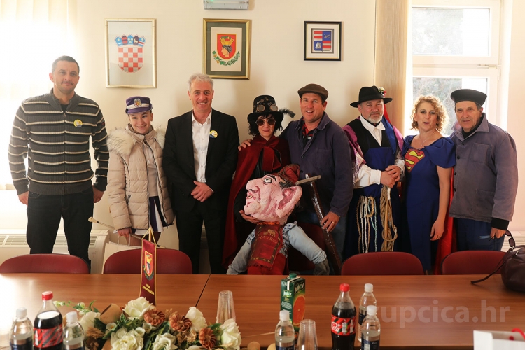 Nardelli primio predsjednicu Župskog karnevala i predstavnike gostujućih skupina (FOTO)