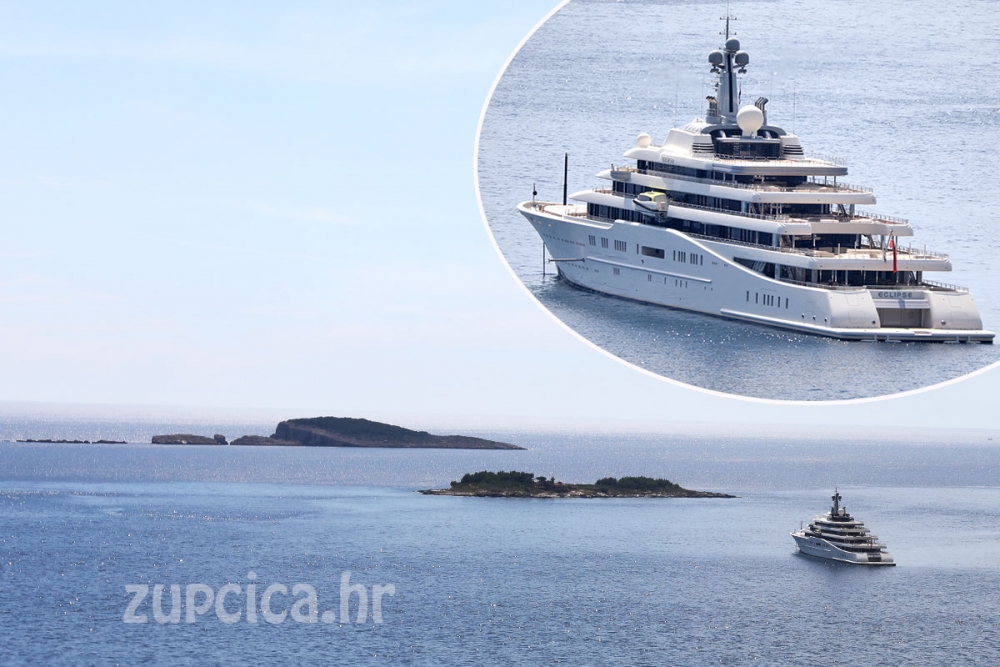 Poznata megajahta ponovno ispred Plata; Abramovićeva Eclipse i ove godine uplovila u Župski zaljev (FOTO)