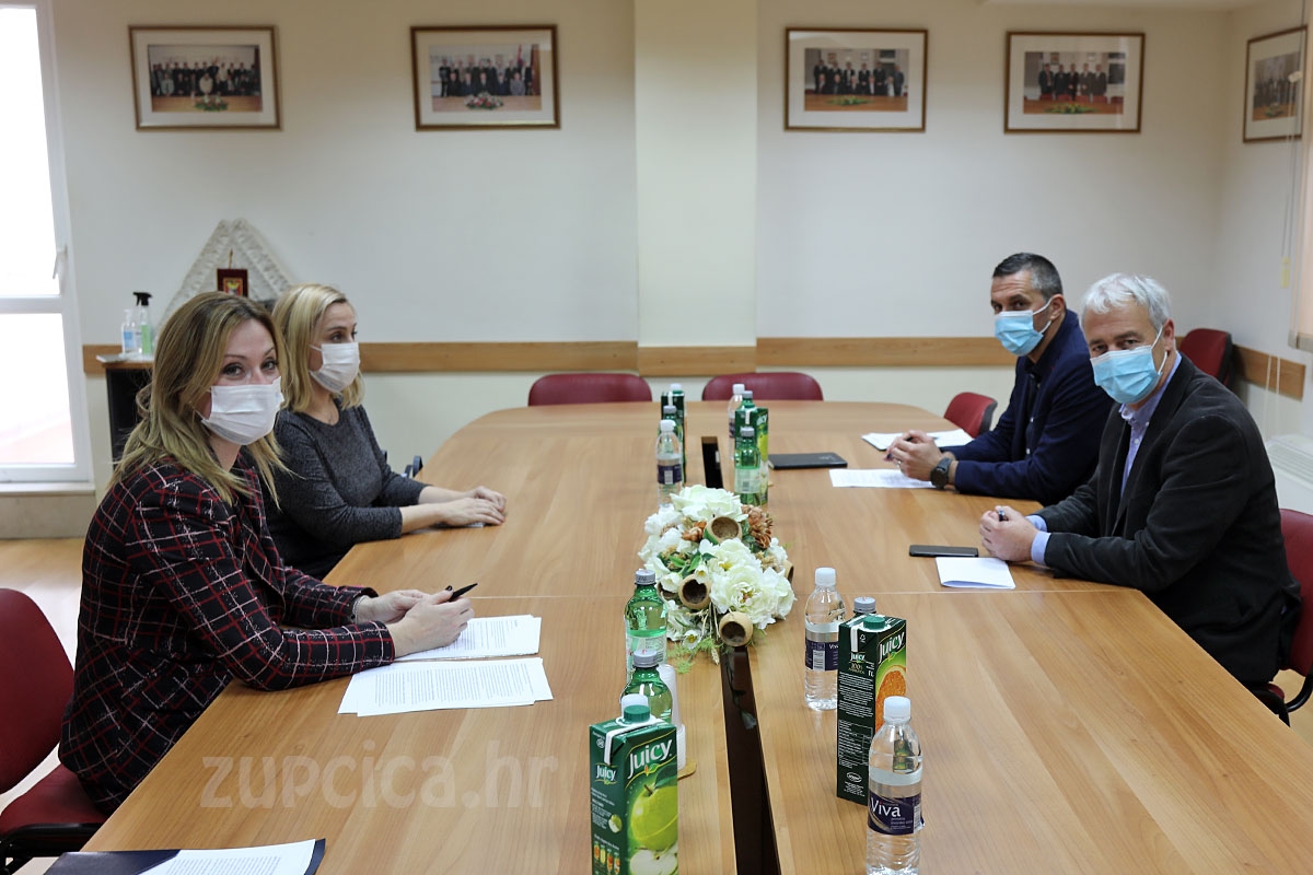 Državna tajnica za demografiju i mlade Željka Josić održala radni sastanak s Nardellijem i Marićem