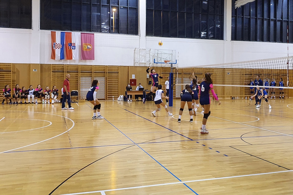Odlična odbojka u dvorani na Mljekari, nažalost bez gledatelja - Župske odbojka&scaron;ice osvojile drugi bod ove sezone