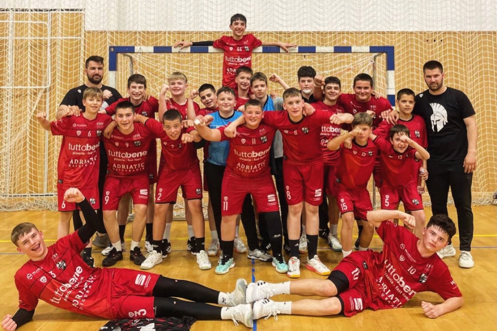 Mladi "ratnici", ekipa U13 RK Ardiaei dva kola prije kraja osigurala naslov prvaka Dalmacije!