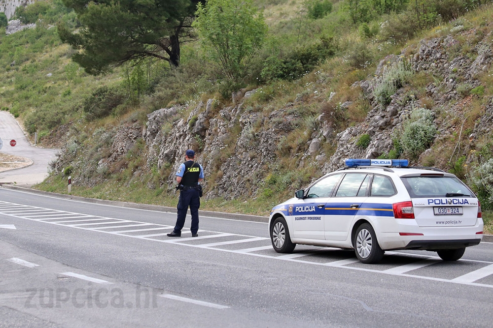 Odluka o zabrani napuštanja mjesta prebivališta - Preko Dupca ili Duboke ljute se ne može bez propusnice