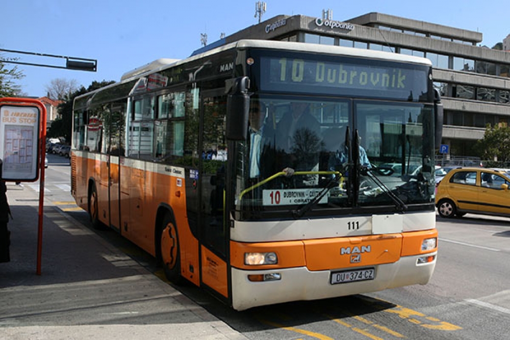 Libertas Dubrovnik - Novi vozni red "desetke"; Zadnji polazak iz Dubrovnika u 23:30, iz Cavtata u 00:05
