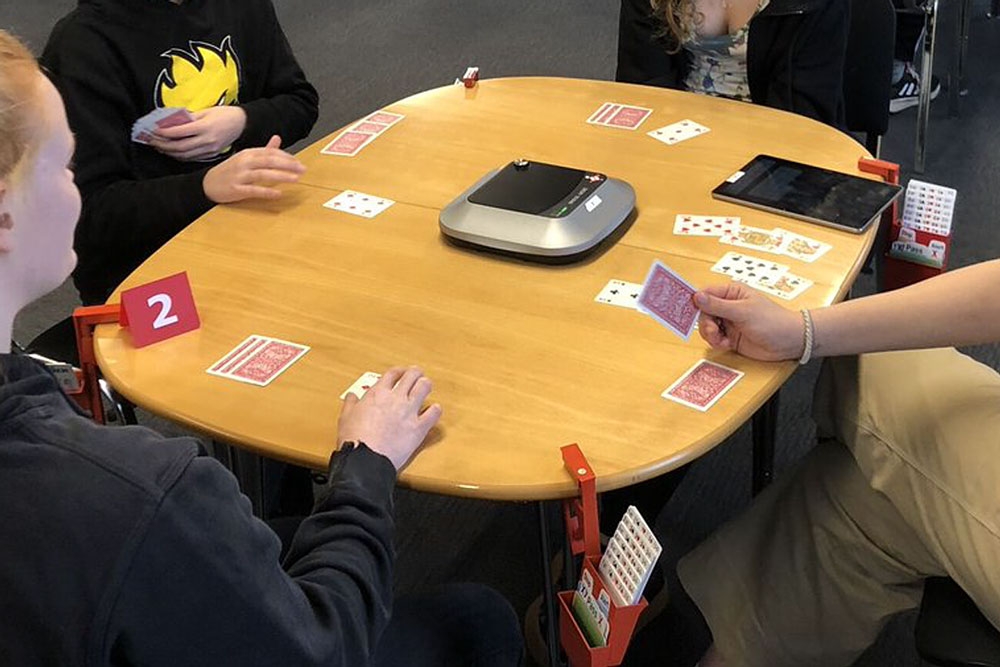 Bridge klub Astarea nastavlja s redovitim turnirima utorkom i nedjeljom, odigrano 20. i 21. kolo