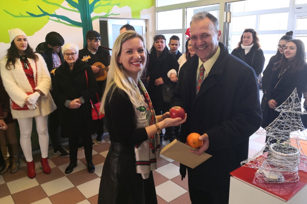 "Ođe, ođe nazdravlje vam novo ljeto dođe&ldquo;  - Kolendari u Centru Josipovac (FOTO)