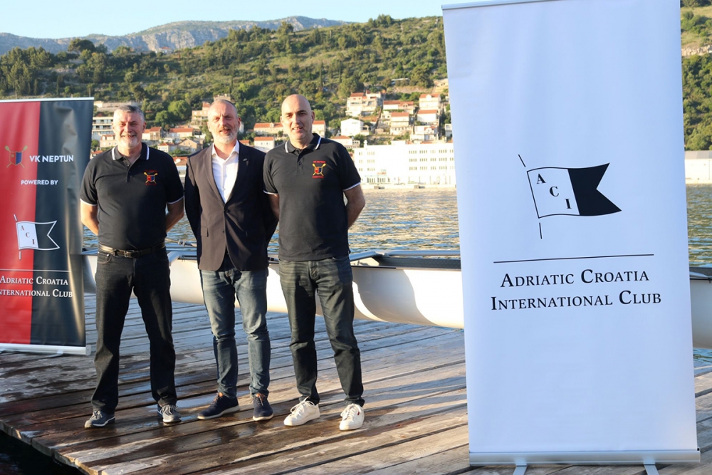 ACI donirao brod osmerac Veslačkom klubu Neptun