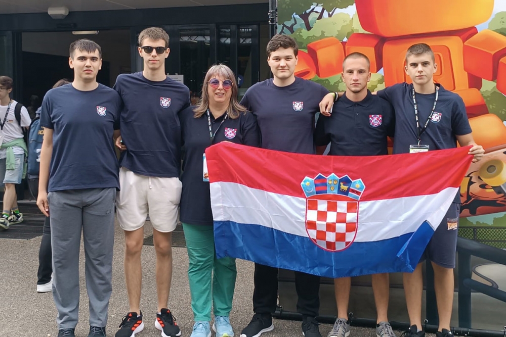 Župskim robotičarima Duji Handabaki i Orsatu Kralju brončana medalja sa svjetskog RoboCup natjecanja u Nizozemskoj