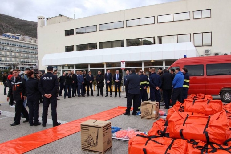 Pribavljene specijalizirane brane za borbu protiv oneči&scaron;ćenja na moru