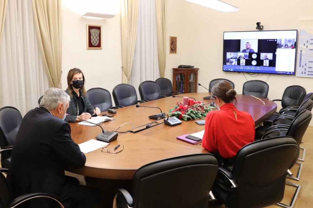 Županija osigurala vi&scaron;e od pola milijuna kuna za posebne nagrade zdravstvenim djelatnicima