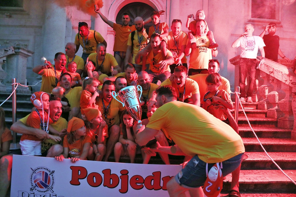 ŽuTV; Finale Divlje lige 2025, dodjela pehara i nagrada na skalinima sv. Vlaha (VIDEO)