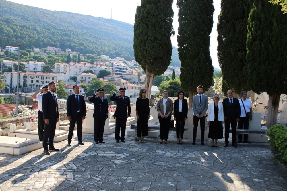 Povodom obilježavanja Dana antifa&scaron;ističke borbe položeni vijenci u Spomen-grobnici na Boninovu