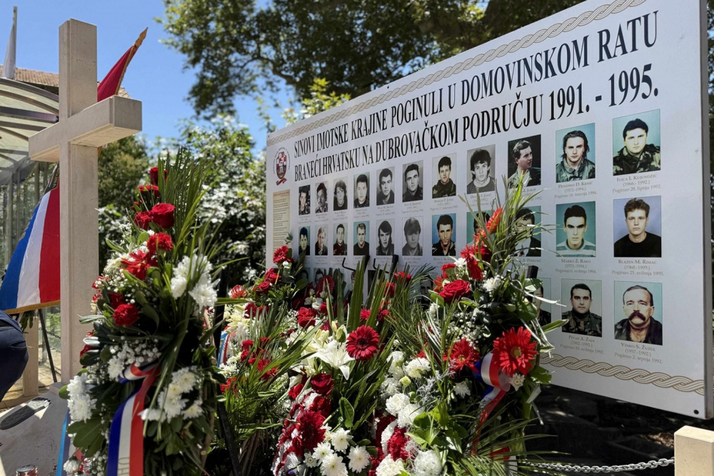 Obilježena 28. obljetnica podizanja spomen-obilježja i 33. obljetnica deblokade Golubova kamena