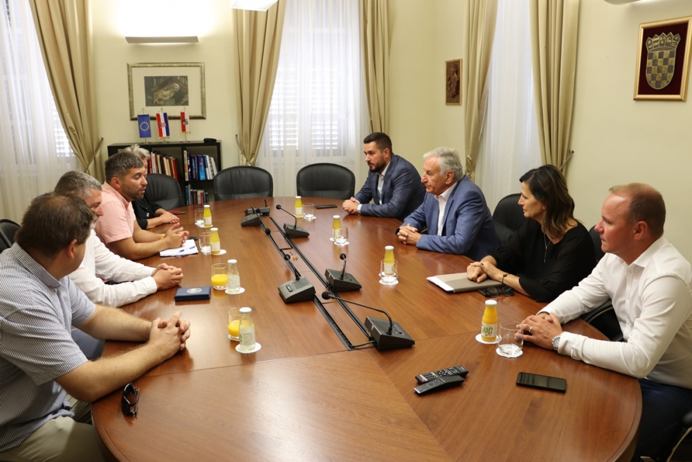 Dobroslavić s predstavnicima Dru&scaron;tva prijatelja dubrovačke starine o aktualnim investicijama DPDS-a