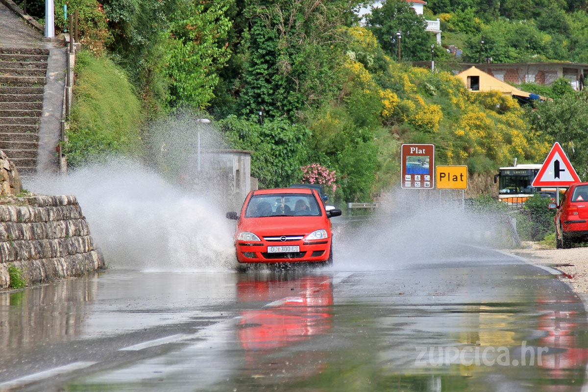 Upozorenje Meteoalarma za sutra; Moguće nevere praćene tučom i olujnim udarima vjetra i grmljavinom
