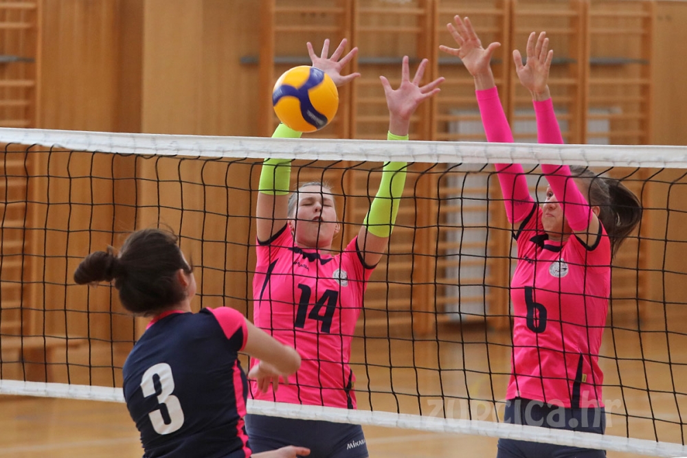 Poraz u derbiju; Mlade župske odbojka&scaron;ice pružile odličan otpor vodećim &Scaron;ibenkama (FOTOGALERIJA)