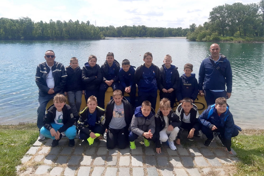 Mlađe Nade VK Gusara nastupile na Prvenstvu Hrvatske u Zagrebu i osvojile deveto mjesto