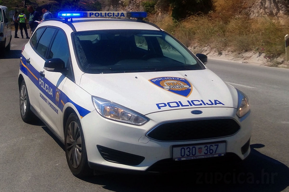 Tjedno izvje&scaron;će za promet - U &scaron;est prometnih nesreća jedna osoba teže, a &scaron;est lak&scaron;e ozlijeđeno